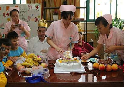 蕪湖養(yǎng)老院介紹夏季老年人的保健技巧