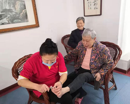 �t(y��)�B(y��ng)�Y(ji��)�ϵ��B(y��ng)��Ժ��(y��u)�c(di��n)